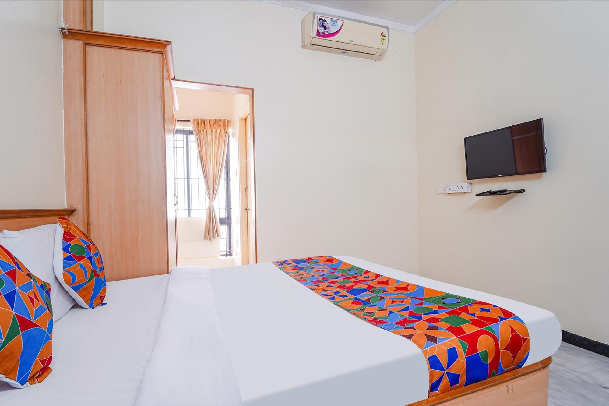 Fabhotel Ess Paradise - Nr Bus Stand Coimbatore Eksteriør bilde