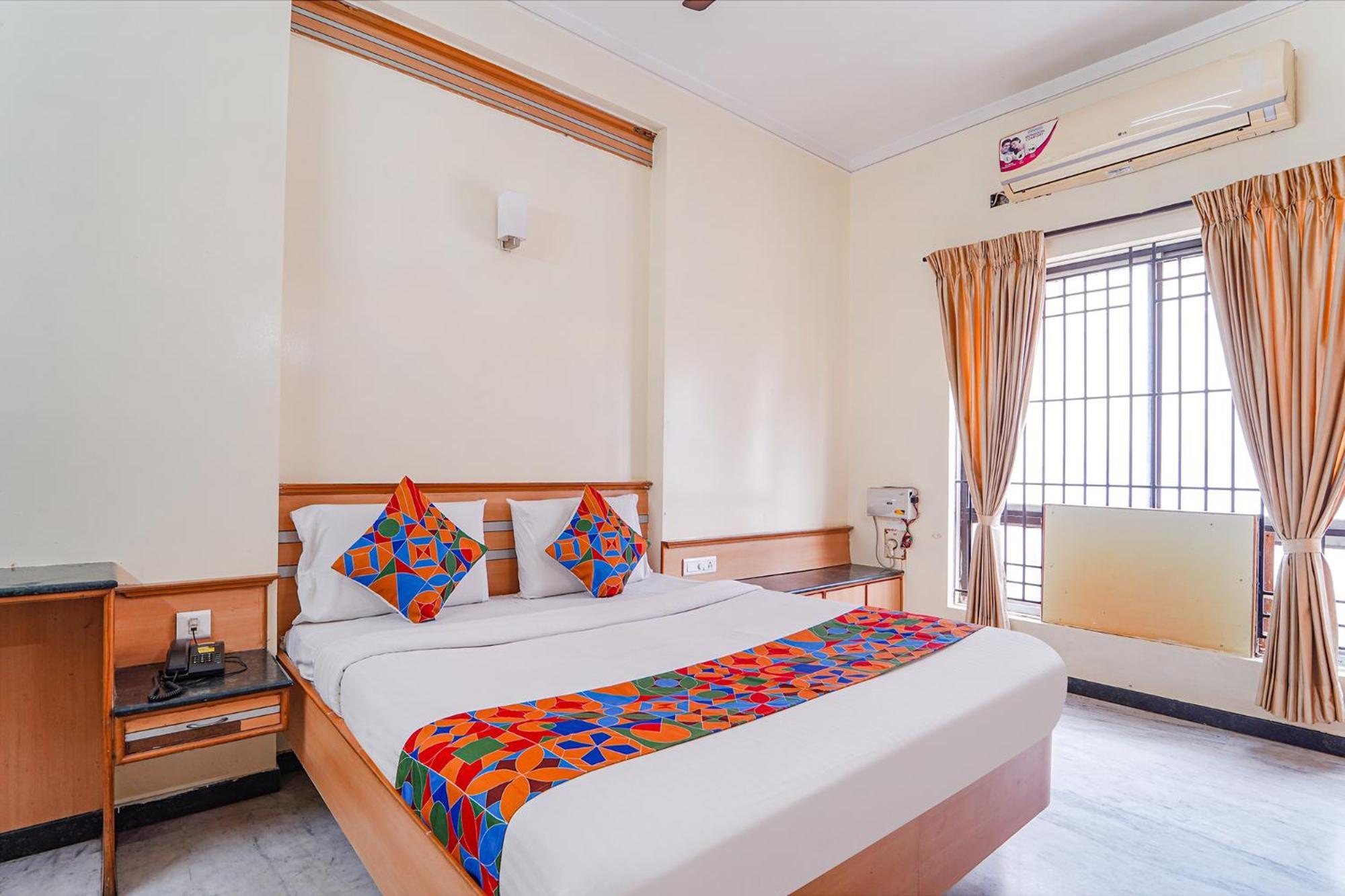Fabhotel Ess Paradise - Nr Bus Stand Coimbatore Eksteriør bilde