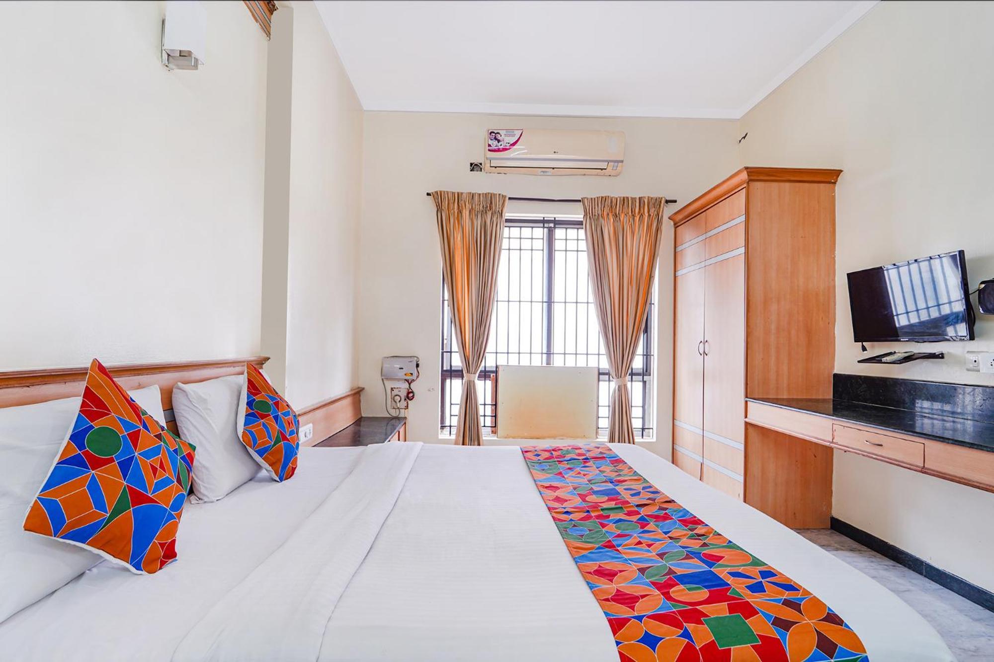 Fabhotel Ess Paradise - Nr Bus Stand Coimbatore Eksteriør bilde
